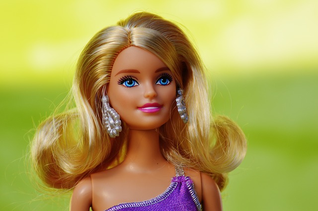 blonďatá barbie.jpg